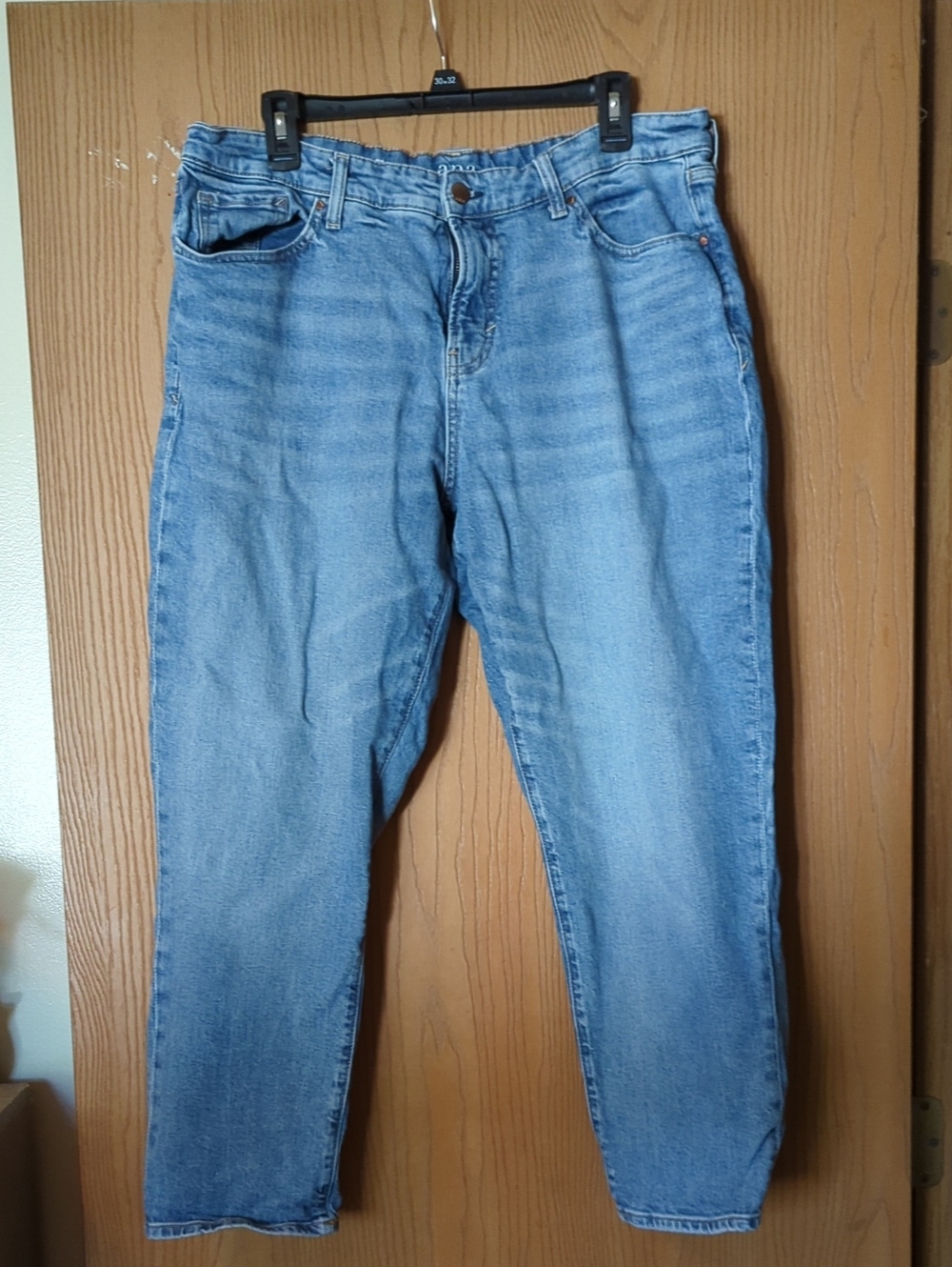 a.n.a. Jeans